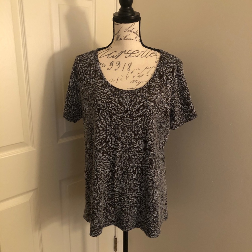 LuLaRoe Classic Tee